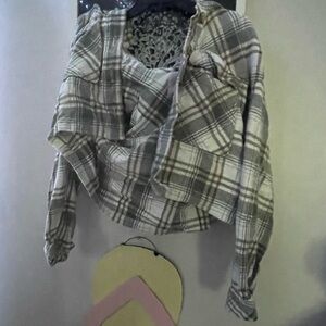 Aeropostale plaid jacket with gray hood